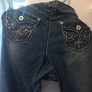 Women’s Capri size 17